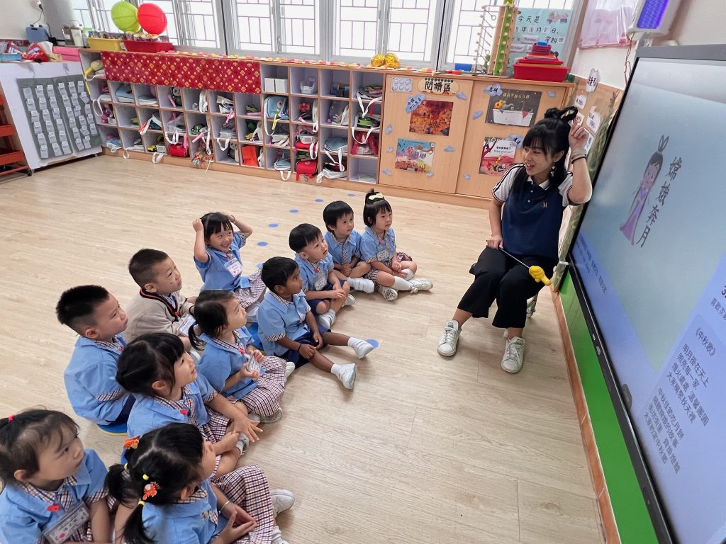 2766F273-1E2B-411C-B39E-F33B2C17C473