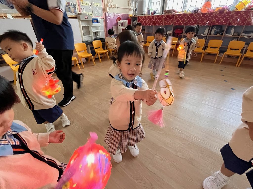 AF3887B5-03F9-4D48-B0D4-07D4CF330B4B