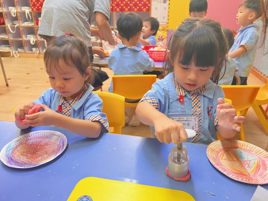 C49EF49D-31F1-4C3A-A387-6D11B3D459B7