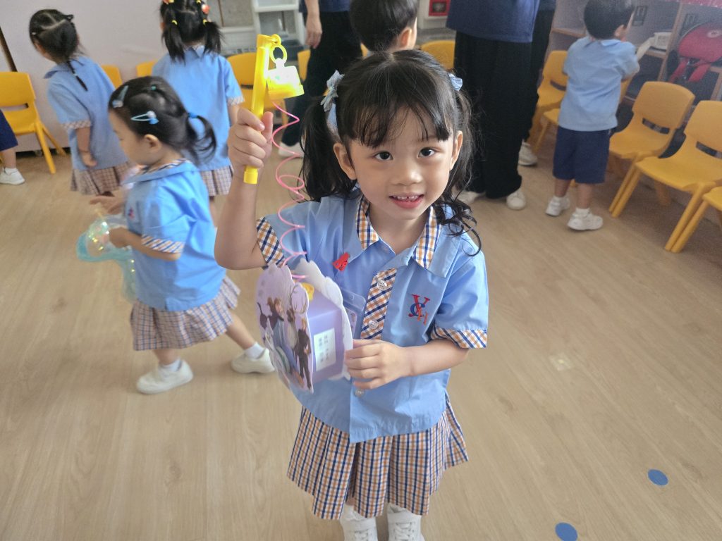 E2DC4093-C0E0-4592-99A3-37DFF00F49F5